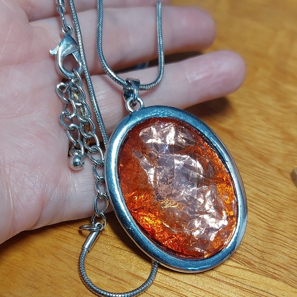 Jewelry - Faceted Orange Oval Pendant 25" Silvertone Necklace